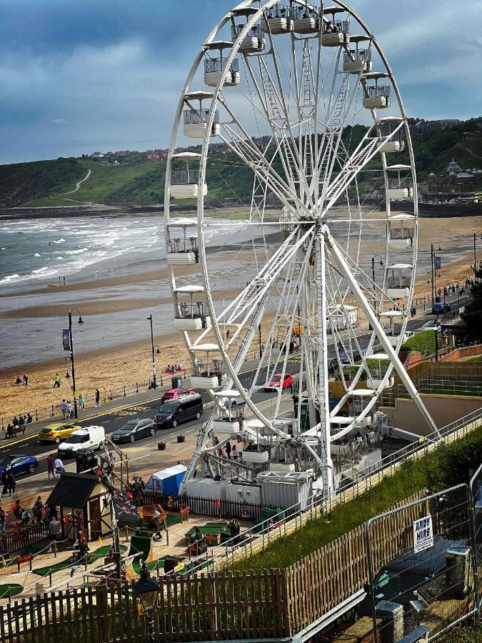 Stylish With Free Parking, Lift & Views * Scarborough